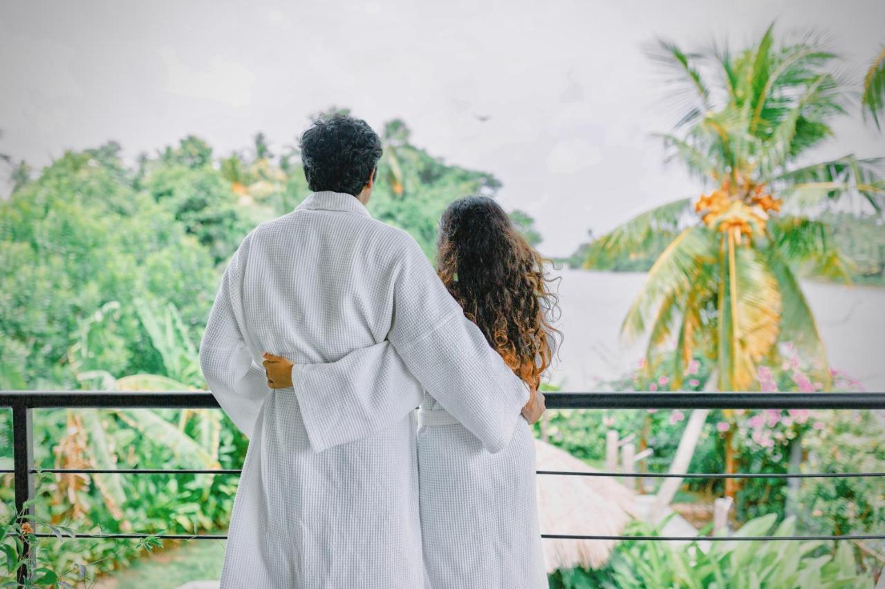 Waterland Hotell Negombo Eksteriør bilde