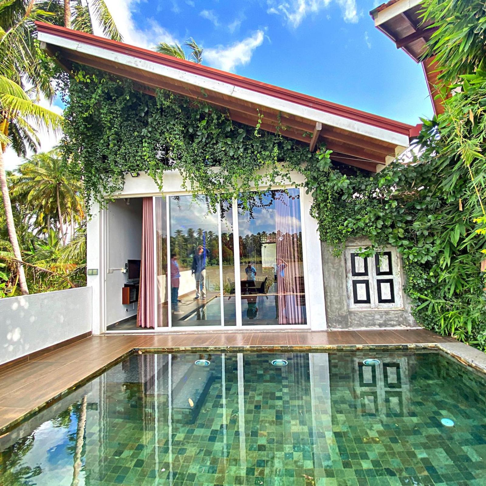 Waterland Hotell Negombo Eksteriør bilde